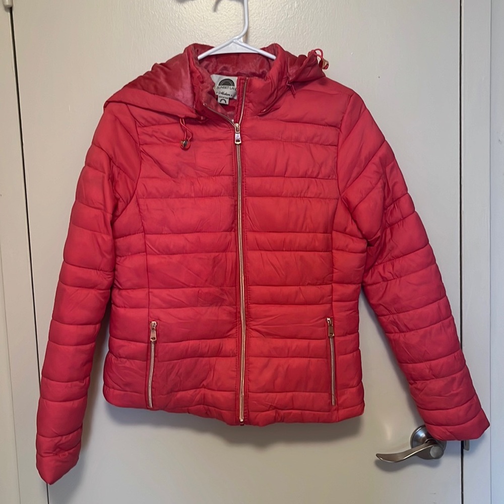 Pink puffer jacket with fleece lining